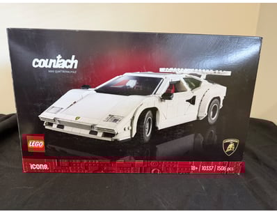 **UNRESERVED** LIFETIME COLLECTION OF LEGO PART... - Lot 575