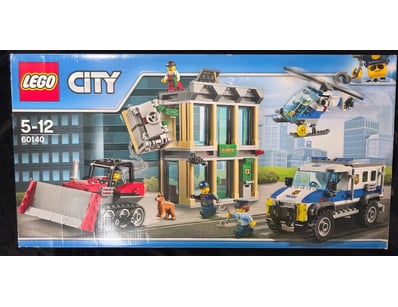 **UNRESERVED** COOKIE'S LIFETIME COLLECTION OF ... - Lot 602