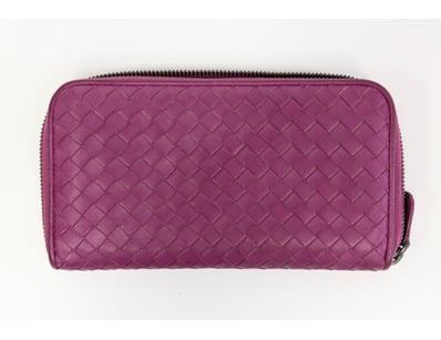 BOTTEGA VENETA INTRECCIATO QUILTED LEATHER ZIP-ARO...