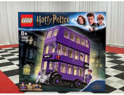 LEGO Harry Potter The Knight Bus set 75957. This i...