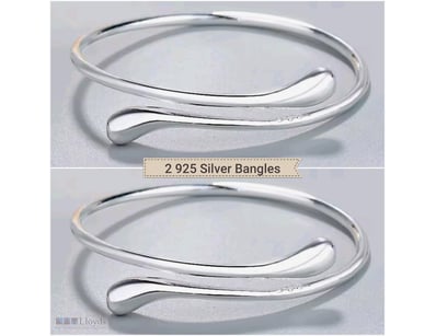 2 X 925 SILVER BANGLES        

Condition: Good - ...