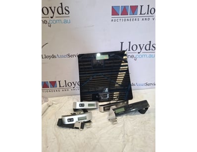 UNRESERVED Airport - Lost Property (A980) - Lot 547