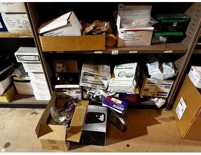 Distribution Business Equipment Liquidation (ON... - Lot 300