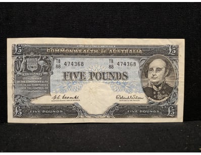 COMMONWEALTH OF AUSTRALIA FIVE POUNDS BANKNOTE

...
