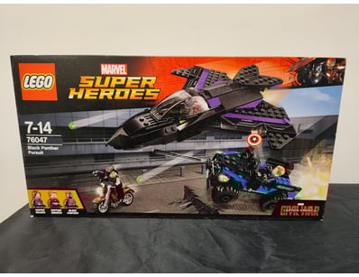 **UNRESERVED** LIFETIME COLLECTION OF LEGO PART... - Lot 620