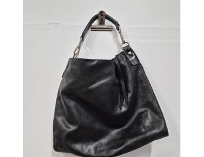 Designer Vault (A979) - Lot 6580