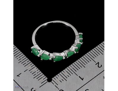 NATURAL GREEN EMERALD RING     

Natural Green Eme...