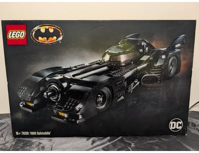 **UNRESERVED** LIFETIME COLLECTION OF LEGO PART... - Lot 339