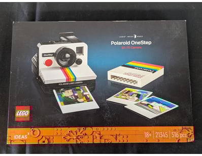 **UNRESERVED** COOKIE'S LIFETIME COLLECTION OF ... - Lot 539