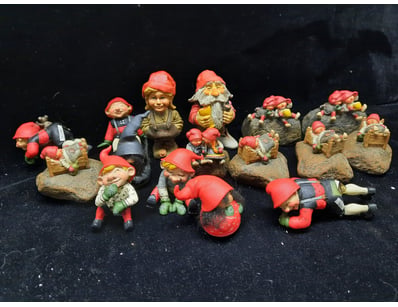 Antiques, Vintage & Interior Treasures (A1008) - Lot 223