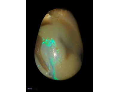 4.6 CARATS MINTABIE DARK OPAL. 15X10X4        

Co...