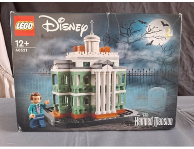 **UNRESERVED** LIFETIME COLLECTION OF LEGO PART... - Lot 144