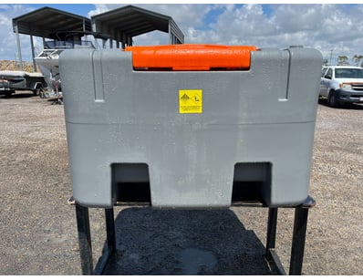 MACKAY UNUSED Machinery, Containers & Generators - Lot 18