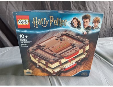 **UNRESERVED** LIFETIME COLLECTION OF LEGO PART... - Lot 168