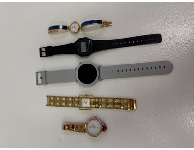 5 Mixed Mens&Womens Watches 

SOLD AS LOT

