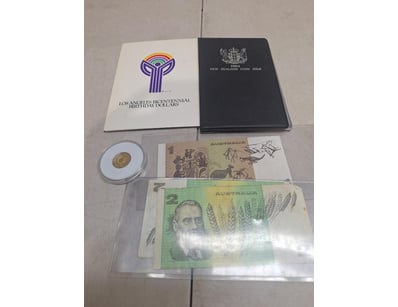 The Curio Collection (A990) - Lot 1037