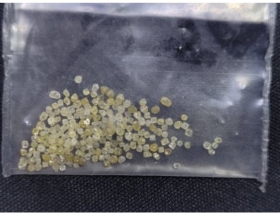 UNRESERVED Diamonds, Gemstones & Opals (A1005) - Lot 215