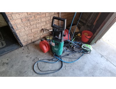 MOSTLY UNRESERVED 4x4 WORKSHOP BUSINESS CLOSURE... - Lot 275