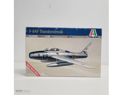 ITALERI F-84F THUNDERSTREAK MODEL KIT NO. 2682

It...