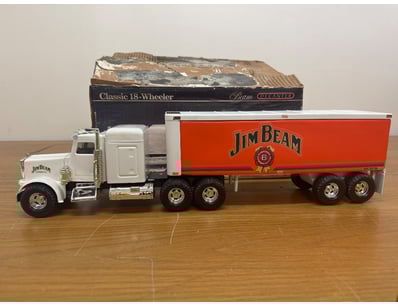 Mancave & Memorabilia (A1007) - Lot 444