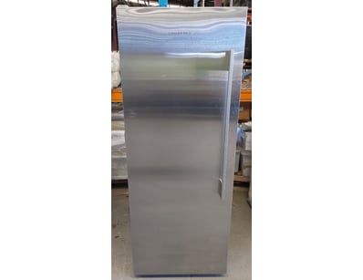 Fisher & Paykel 451L Upright Fridge. 

Model: E450...