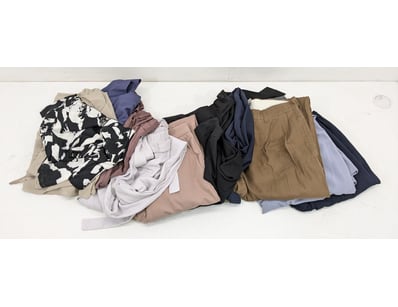 Entire Vintage Clothing Store Liquidation (ON11... - Lot 221