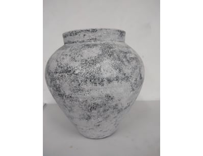 Quality Designer Furniture & Decor Clearance (... - Lot 2062