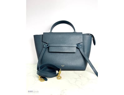 CÉLINE SMALL BLUE BELT HANDBAG

Material: Calfskin...