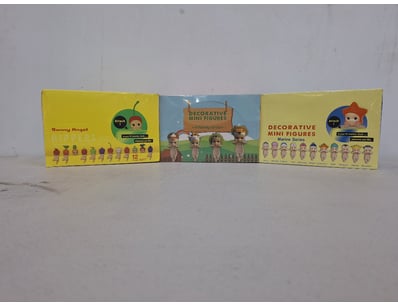 Desk monitor Mini Figure Sets

SOLD AS LOT

