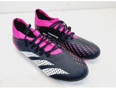 Major Brand Apparel & Footwear Liquidation Even... - Lot 121