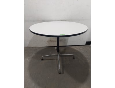 IT Equipment, Designer Furniture & More (ON12009) - Lot 75