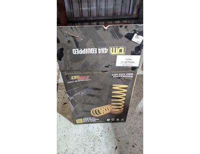 MOSTLY UNRESERVED 4x4 WORKSHOP BUSINESS CLOSURE... - Lot 158