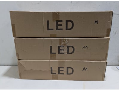 Lot of 3 LED recessed downlight fixtures with inte...