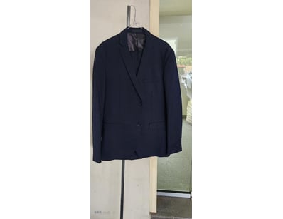 2 PCS REGULAR MEN SUIT

Material: Polyester - Type...