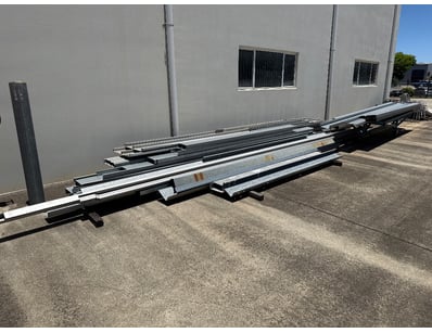 UNRESERVED Machining Engineering Warehouse Clos... - Lot 224