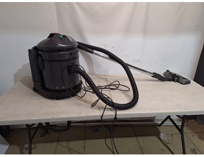 DeLonghi Vacuum

PLEASE NOTE: Item Not Tested

