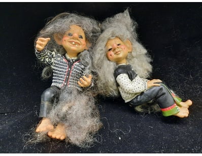 Antiques, Vintage & Interior Treasures (A1008) - Lot 237