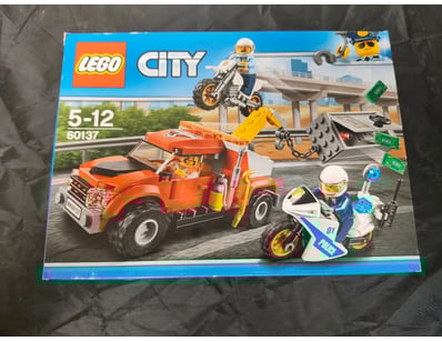 **UNRESERVED** COOKIE'S LIFETIME COLLECTION OF L... - Lot 62