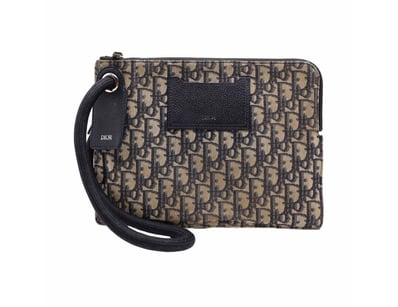 Designer Vault (A985) - Lot 7250