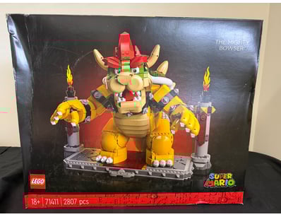 **UNRESERVED** LIFETIME COLLECTION OF LEGO PART... - Lot 624