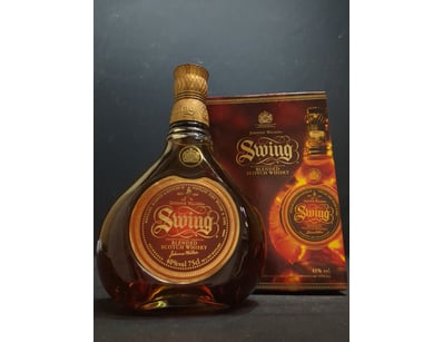 Johnnie Walker Swing Blended Scotch Whisky, a prem...