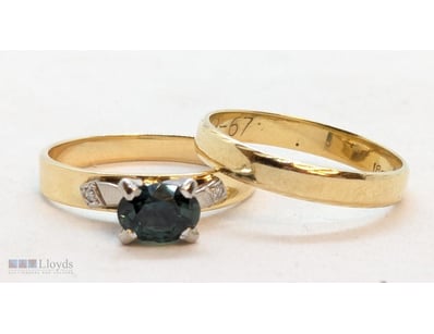 18CT YELLOW AND WHITE GOLD SAPPHIRE AND DIAMOND RI...