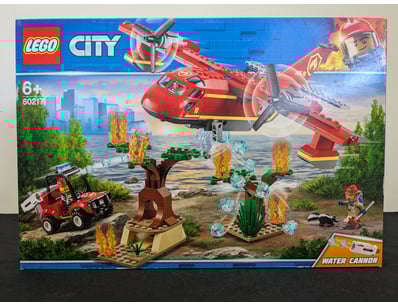 **UNRESERVED** LIFETIME COLLECTION OF LEGO PART... - Lot 863