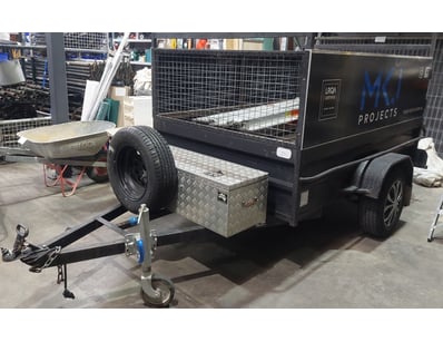 Commercial Builder Warehouse Liquidation (ON12105) - Lot 9