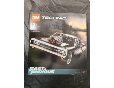 **UNRESERVED** COOKIE'S LIFETIME COLLECTION OF ... - Lot 956