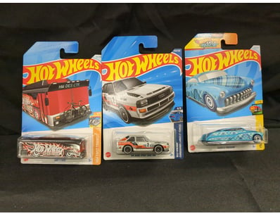 3 X ASSORTED HOT WHEELS TREASURE HUNTS INCLUDING A...