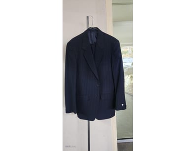 2 PCS REGULAR MEN SUIT

Material: Polyester - Type...