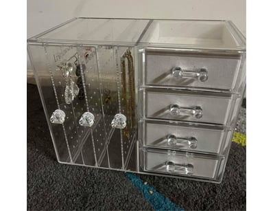 Gadgets, Music & Pastimes (A986) - Lot 20