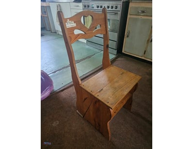 Vintage Timber Ladder Chair

Onsite

Location: B...