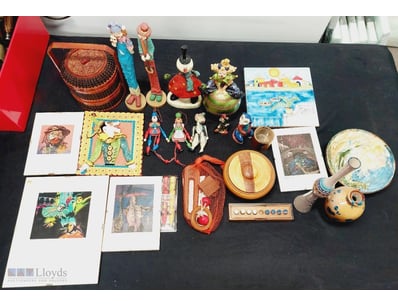 DECORATIVE ARTS AND FIGURINES COLLECTION - MID 20T...